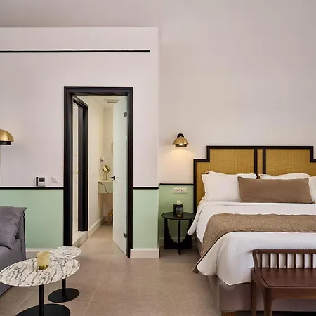 Alleys All-suite & Отель 5*